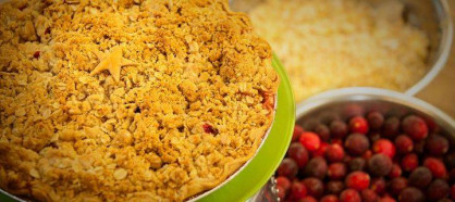 Apple Cranberry Crumble Pie